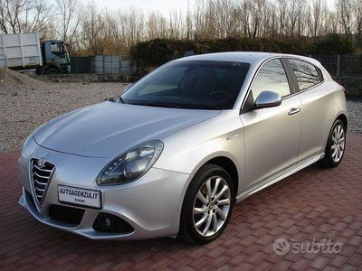 Usata Alfa Romeo Giulietta Exclusive 140 CV (102 kW) 2012 Grigio Utilitaria