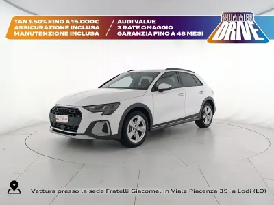 Usata Audi A3 Business 150 CV (110 kW) 2025 Bianco arkona Berlina