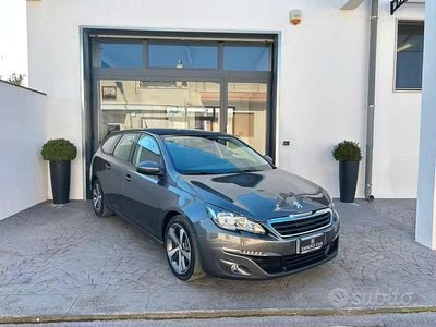 Begagnad Peugeot 308 SW Allure 120 HK (88 kW) 2016 Grå Kombi