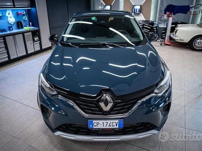 Grigio Usata 2023 Renault Captur SUV | 15.900 € (Ottimo prezzo)