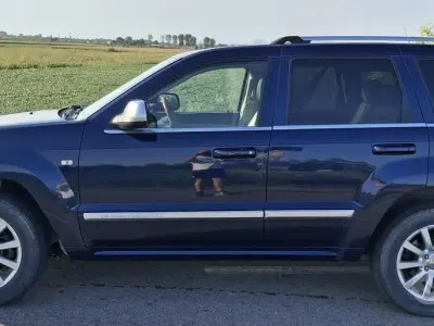 Usata Jeep Grand Cherokee Overland 218 CV (160 kW) 2006 Bluazzurro SUV