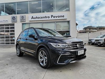 Usata VW Tiguan R-line 150 CV (110 kW) 2022 Deep black perlato SUV