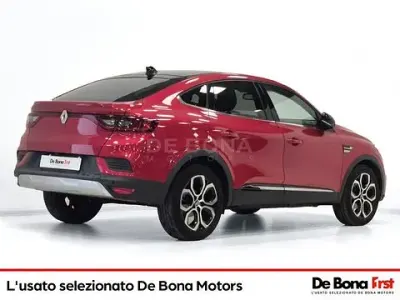 Usata Renault Arkana Intens 143 CV (105 kW) 2021 Rosso SUV