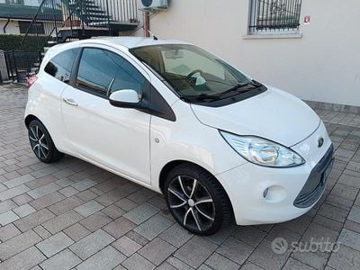 Usata Ford Ka Titanium 69 CV (50 kW) 2014 Bianco Berlina