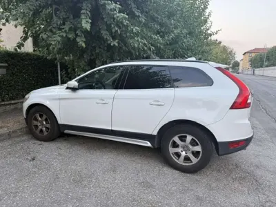 Usata Volvo XC60 Momentum 163 CV (119 kW) 2010 Bianco SUV