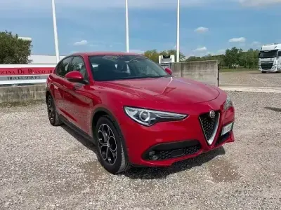 Usata Alfa Romeo Stelvio 179 CV (131 kW) 2018 Rosso SUV