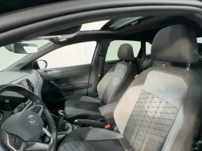 Usata VW Taigo R-line 115 CV (84 kW) 2025 Nero SUV