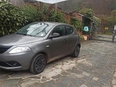 Usata Lancia Ypsilon 60 CV (44 kW) 2019 Grigio Utilitaria