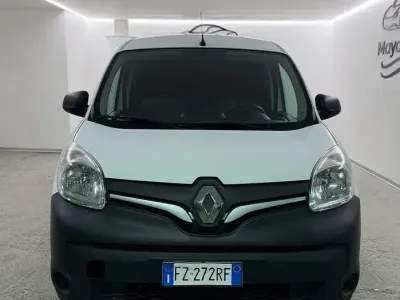 Usado Renault Kangoo 95 CV (69 kW) 2020 Blanco Monovolumen