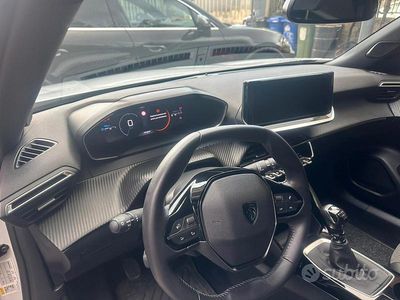 Usata Peugeot 2008 2023 Bianco SUV
