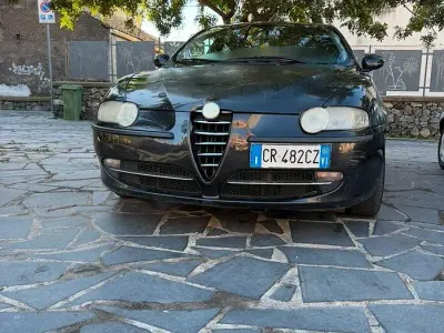 Usata Alfa Romeo 147 116 CV (85 kW) 2000 Nero Utilitaria