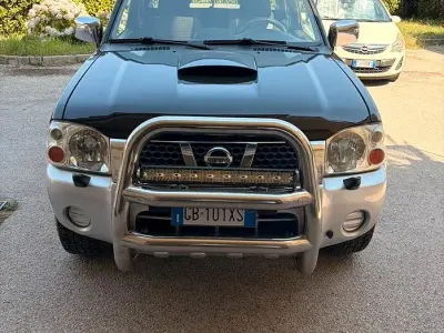 Usata Nissan Navara SE 171 CV (125 kW) 2006 Pick-up
