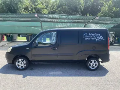 Usata Fiat Doblò 105 CV (77 kW) 2006 Nero Monovolume