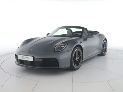 Usata Porsche 911 Carrera 394 CV (289 kW) 2025 Grigio vanadio metallizzato/capote blu Coupé
