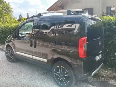Usata Fiat Qubo Trekking 75 CV (55 kW) 2017 Nero Monovolume