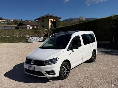 Begagnad VW Caddy 122 HK (89 kW) 2020 Vit Minibuss