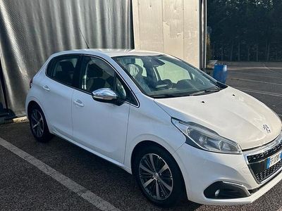 Usata Peugeot 208 Allure 2016 Bianco Utilitaria