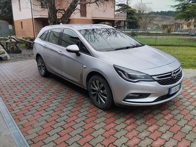 Käytetty Opel Astra Dynamic 110 HP (80 kW) 2019 Hopea Farmari
