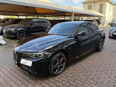 Käytetty Alfa Romeo Giulia Veloce 160 HP (117 kW) 2024 Musta Sedan