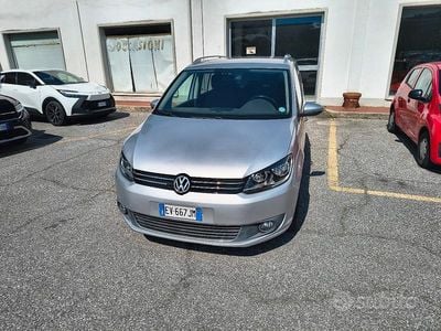 Usata VW Touran 140 CV (102 kW) 2014 Grigio Monovolume