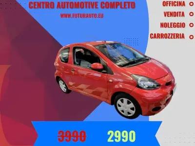 Usata Toyota Aygo 68 CV (50 kW) 2010 Rosso Utilitaria