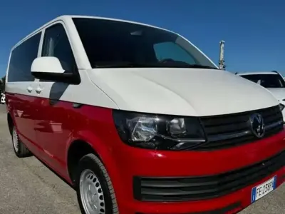 Usata VW Caravelle 150 CV (110 kW) 2016 Bianco Furgone