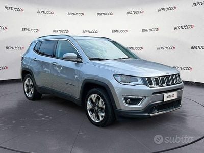 Usata Jeep Compass Limited 140 CV (102 kW) 2018 Argento SUV