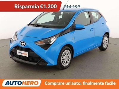 Usata Toyota Aygo Connect Style 72 CV (52 kW) 2019 Blu Utilitaria