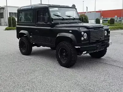 Usata Land Rover Defender 86 CV (63 kW) 1990 SUV