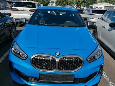 Usata BMW M135 Comfort Edition 320 CV (235 kW) 2023 Blu/azzurro Utilitaria
