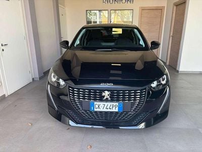 Usata Peugeot 208 Active 101 CV (74 kW) 2022 Nero Utilitaria