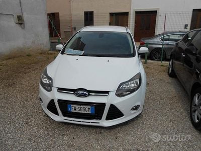 Usata Ford Focus Titanium 116 CV (85 kW) 2014 Bianco Station wagon