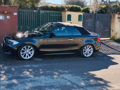 Usata BMW 118 143 CV (105 kW) 2012 Nero Utilitaria