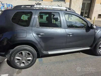 Usata Dacia Duster 109 CV (80 kW) 2016 Grigio SUV