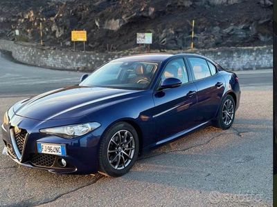Usata Alfa Romeo Giulia 150 CV (110 kW) 2017 Blu Berlina