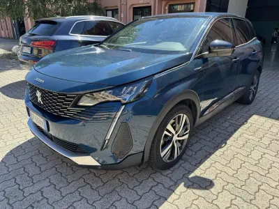 Usata Peugeot 3008 Allure 200 CV (147 kW) 2023 Blu/azzurro SUV