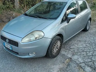 Usata Fiat Grande Punto 65 CV (47 kW) 2006 Utilitaria