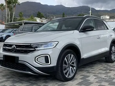 Usata VW T-Roc Style 116 CV (85 kW) 2022 Nero SUV