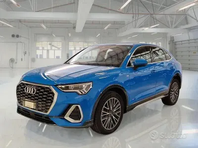 Usata Audi Q3 Sportback S-Line 200 CV (147 kW) 2023 Blu SUV