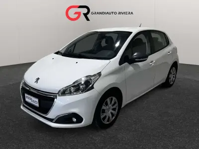 Usata Peugeot 208 Allure 102 CV (75 kW) 2019 Other Utilitaria