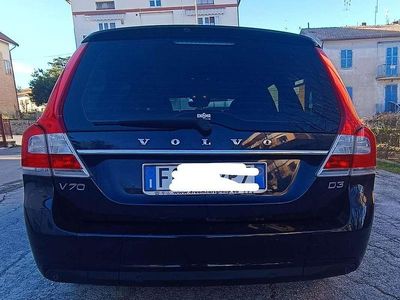 Usata Volvo V70 Momentum 150 CV (110 kW) 2016 Blu/azzurro Station wagon