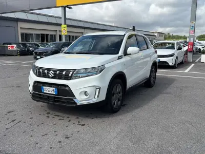 Usata Suzuki Vitara Cool 129 CV (94 kW) 2021 Bianco SUV