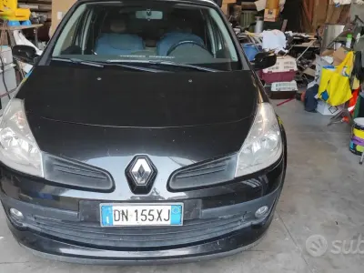 Usata Renault Clio III 85 CV (62 kW) 2008 Nero Berlina