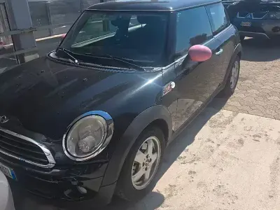 Usado Mini Cooper 75 CV (55 kW) 2010 Negro Utilitario