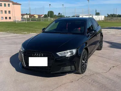 Usata Audi A3 Ambiente 110 CV (80 kW) 2016 Nero Berlina