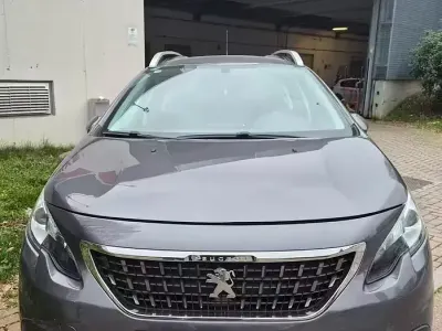 Usata Peugeot 2008 Allure 82 CV (60 kW) 2018 Grigio SUV