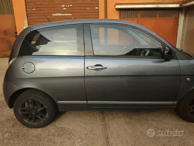 Begagnad Lancia Ypsilon