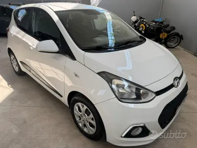 Usata Hyundai i10 Comfort 66 CV (48 kW) 2016 Bianco Utilitaria