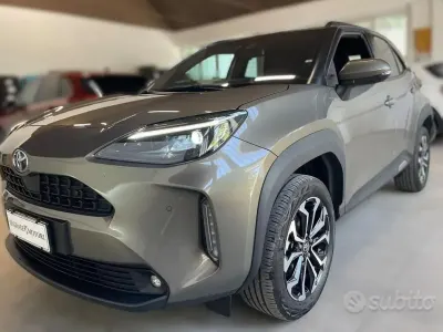 Usata Toyota Yaris Cross Trend 92 CV (67 kW) 2023 Grigio SUV