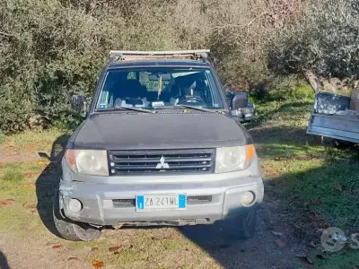 Usata Mitsubishi Pajero 114 CV (83 kW) 2006 Blu SUV